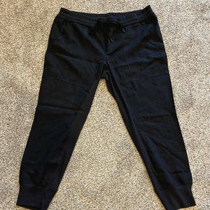 NWOT! CAbi Marathon Jogger (#3570) (size L)